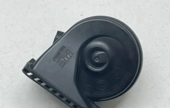 Volvo XC40 Horn signal A046522 007042