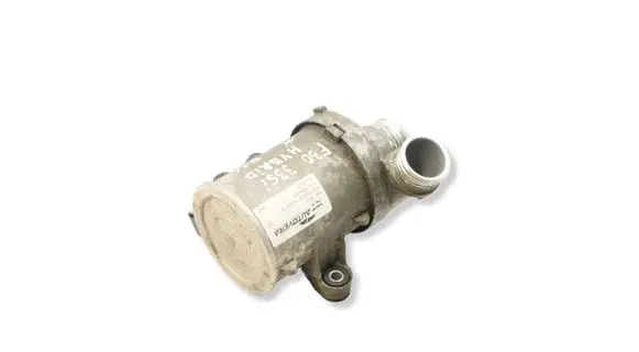 BMW 3 F30 F35 F31 Water pump 7596763 11517596763