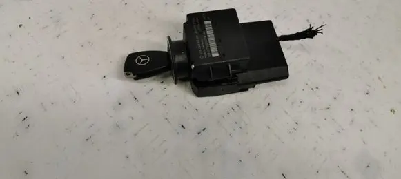 Mercedes-Benz C W203 Ignition lock 2035450508