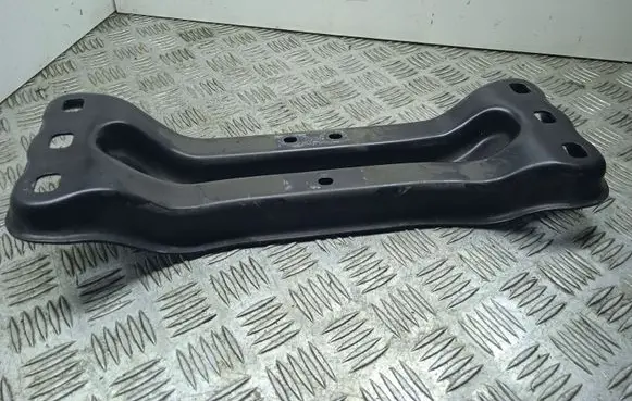 Mercedes-Benz C AMG W205 Gearbox mounting bracket A2052401702