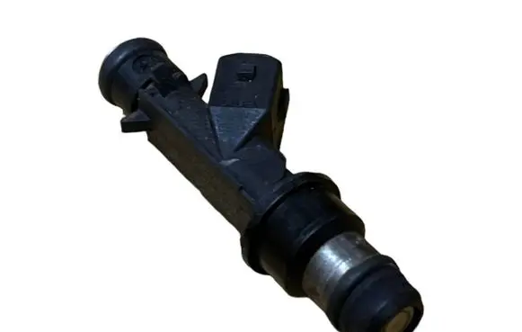 Opel Zafira B Fuel injector 25343299 0255A