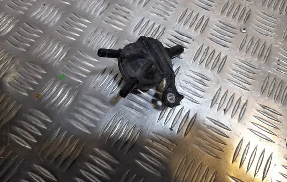 Porsche Panamera (970) Coolant heater control valve 7P5121671