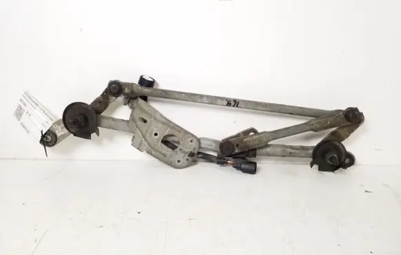 Front wiper linkage