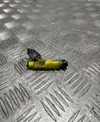 Toyota RAV 4 (XA20) Fuel injector 2325028050
