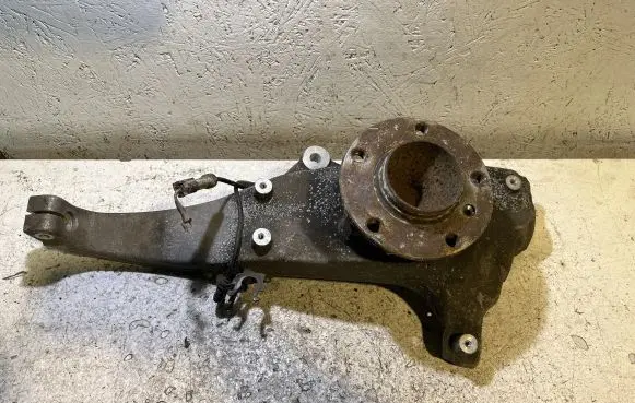 BMW 5 F10 F11 Front wheel hub
