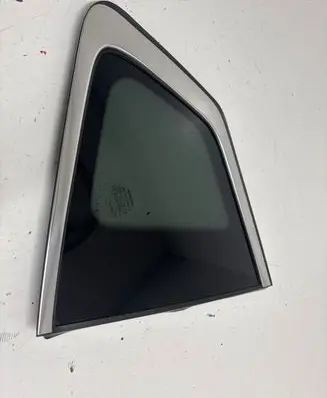 Nissan X-Trail T32 Rear side window 43R007953