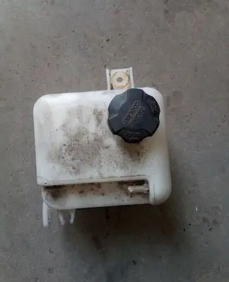 Hyundai ix35 Coolant expansion tank/reservoir