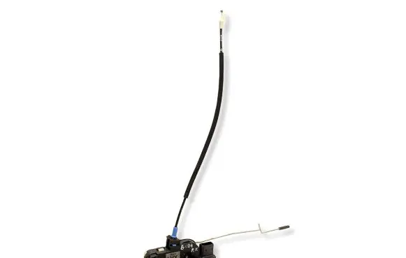Opel Mokka X Front door lock 13579518