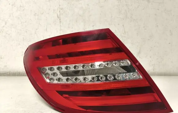 Mercedes-Benz C W204 Rear/tail lights A2049060203