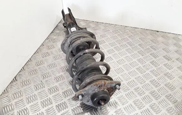 Hyundai ix35 Front shock absorber with coil spring 546502Y610