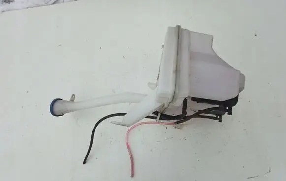 Toyota Verso Lamp washer fluid tank 0F030