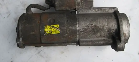 KIA Sorento Starter motor 301004A010