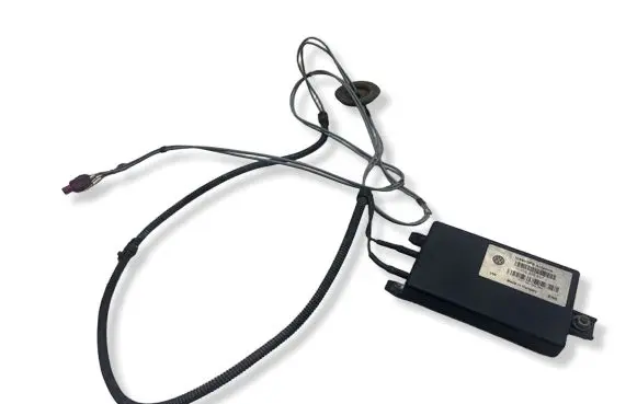 Volkswagen Touareg I Aerial antenna amplifier 7L6035507J