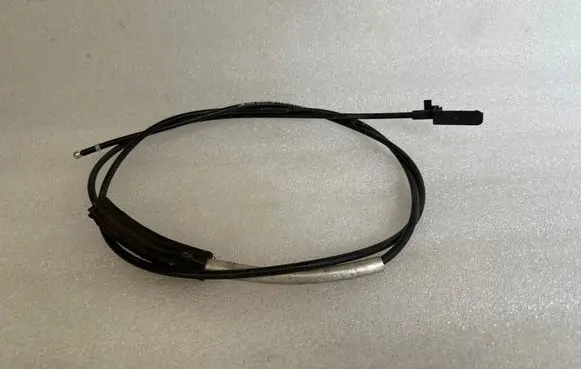 Engine bonnet/hood lock release cable