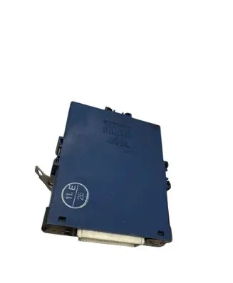 Toyota Prius (XW20) Gateway control module 8911147030 2324005091