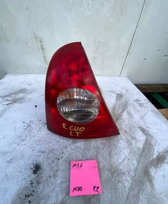 Renault Clio II Rear/tail lights 8200071413 89023922
