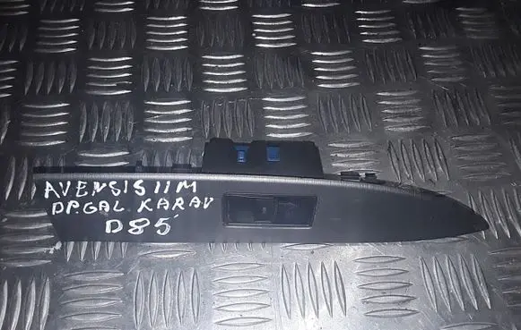 Toyota Avensis T270 Electric window control switch 7427105040