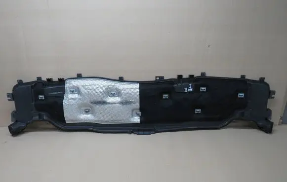 Ford Kuga II Wiper trim 
