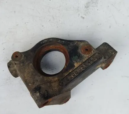 Renault Espace III Driveshaft support bearing bracket 8200021443