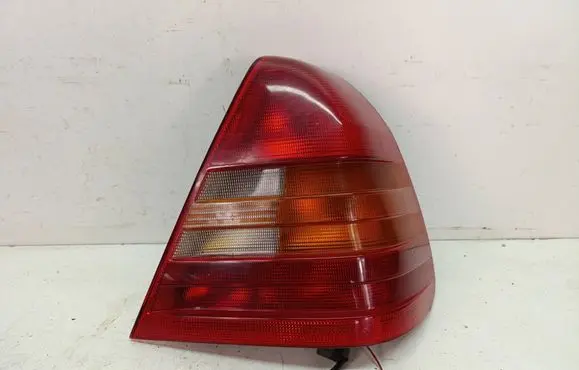 Mercedes-Benz C W202 Rear/tail lights 2028200264