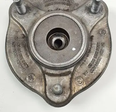 Mercedes-Benz C W205 Front upper strut mount A2053230020