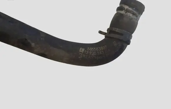 Opel Insignia A Engine coolant pipe/hose