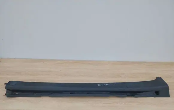Volvo XC90 Foot area side trim 30653722