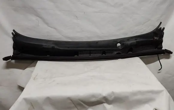 Buick Encore I Wiper trim 94542595