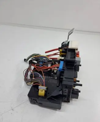Mercedes-Benz E W212 Fuse box set 2129009622 2129015205 2129020008
