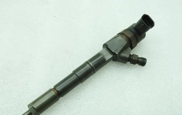 Opel Zafira B Fuel injector 55191958 55192739