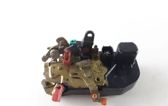 Jeep Cherokee Front door lock