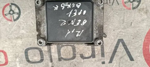 Opel Corsa D Engine control unit/module 55557933 1039S28413 0261208940