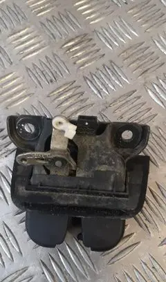 Audi A3 S3 8P Tailgate/trunk/boot lock/catch/latch 8p3827520a