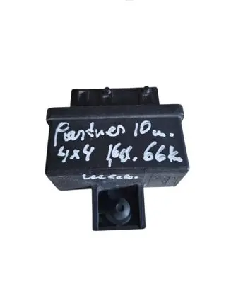 Peugeot Partner Fuel injection pump control unit/module 240107