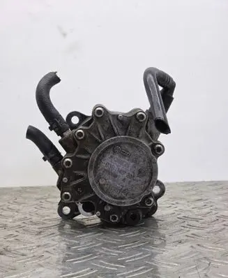 Volkswagen PASSAT B6 Vacuum pump 03G145209C 211006