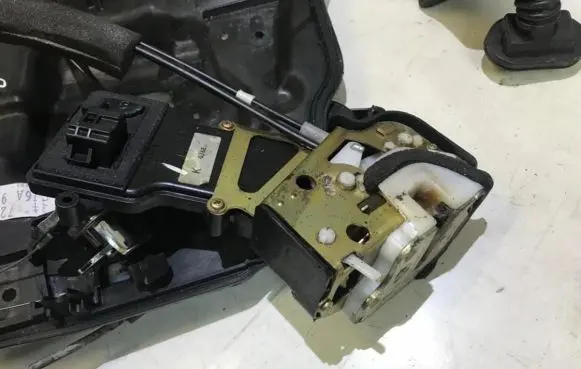 Mazda 6 Rear door lock a94a96r a94-a96-r