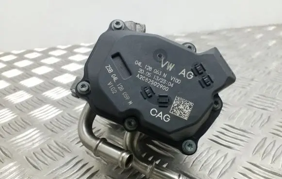 Seat Leon (5F) Throttle valve 04L128063N V100 04L128059M