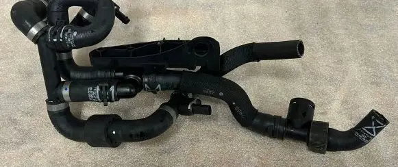Audi A8 S8 D5 Engine coolant pipe/hose 4N0121305CM