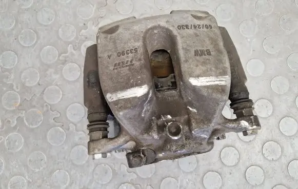 BMW X3 G01 Front brake caliper 6882254