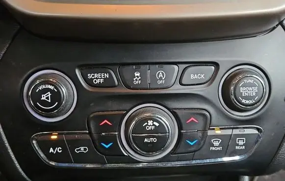 Jeep Cherokee Climate control/heater control trim 05091431AG IMPRK1559738