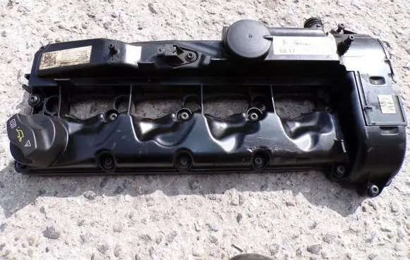 Mercedes-Benz GLA W156 X156 Rocker cam cover A6510109018