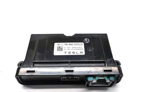 Tesla Model S Hand brake control module 1007618-00-E