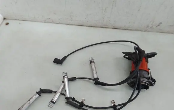 Opel Corsa B Spark distributor 0237521024