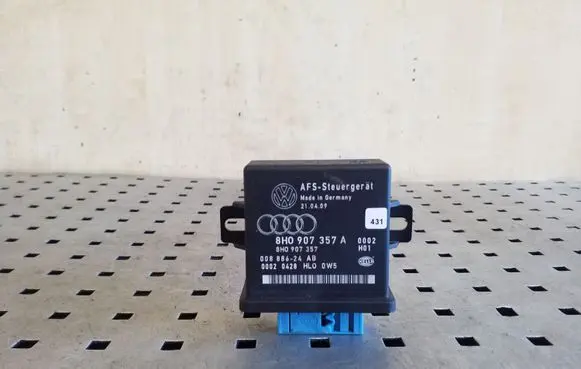 Audi Q5 SQ5 Light module LCM 8H0907357A 8H0907357