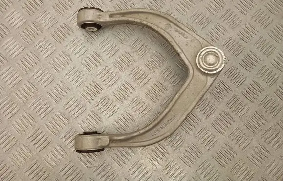 Volvo XC60 Front upper control arm/wishbone 32395243