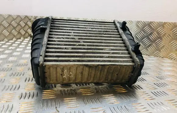 Volkswagen PASSAT B5.5 Intercooler radiator 3B0145806