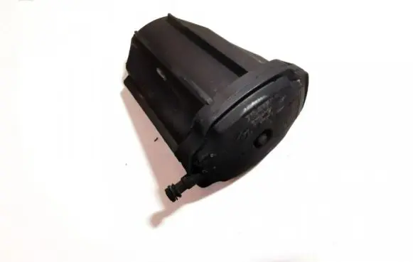 Vacuum air tank