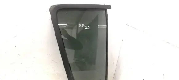 Rear vent window glass