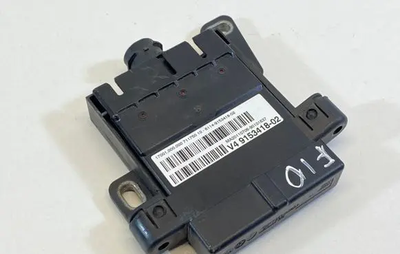BMW 5 F10 F11 Current control relay 9153418 61149153418