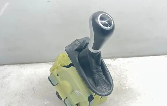 Mercedes-Benz CLS C219 Gear shifter/selector A2112674224